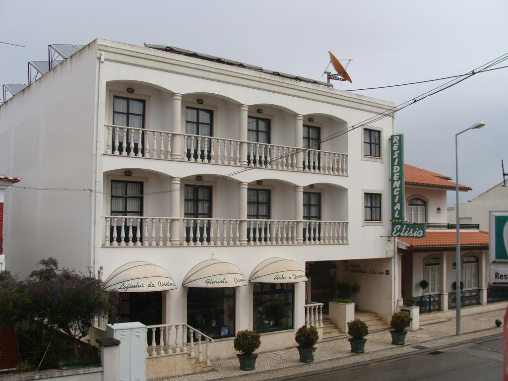 Residencial Elisio Hotel Paiao Bagian luar foto